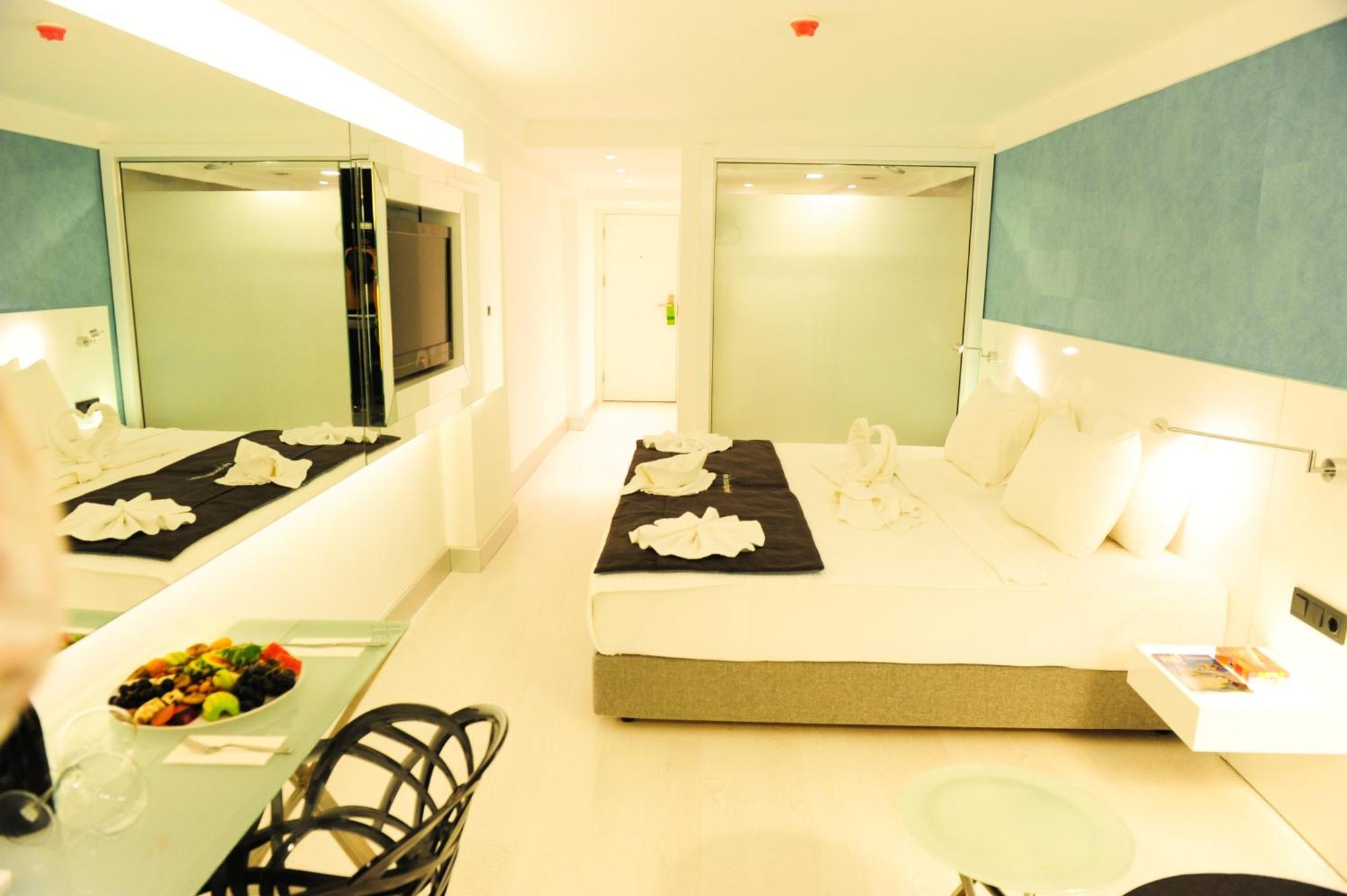Efe Hotel Kuşadası Buitenkant foto