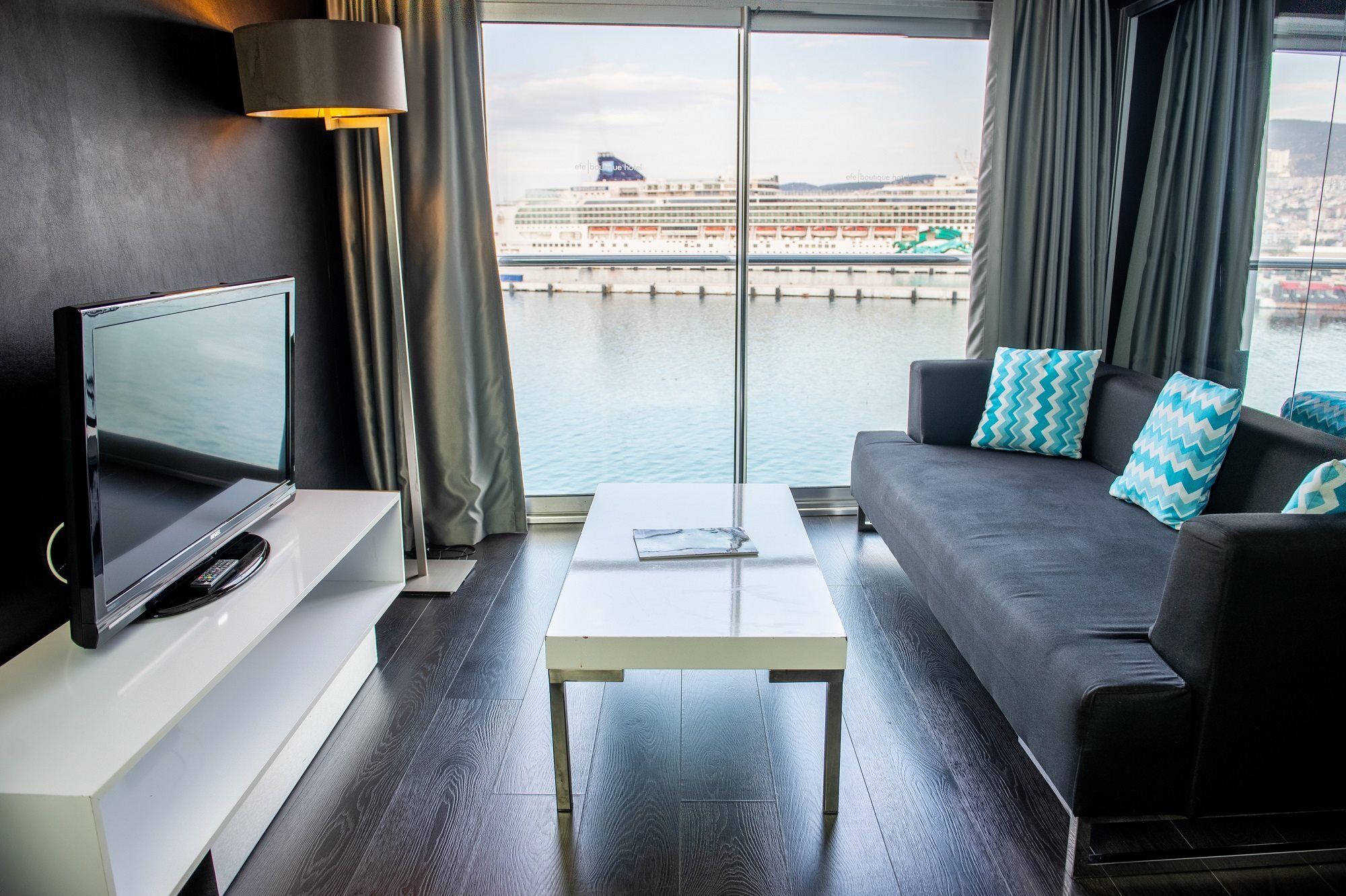 Efe Hotel Kuşadası Buitenkant foto